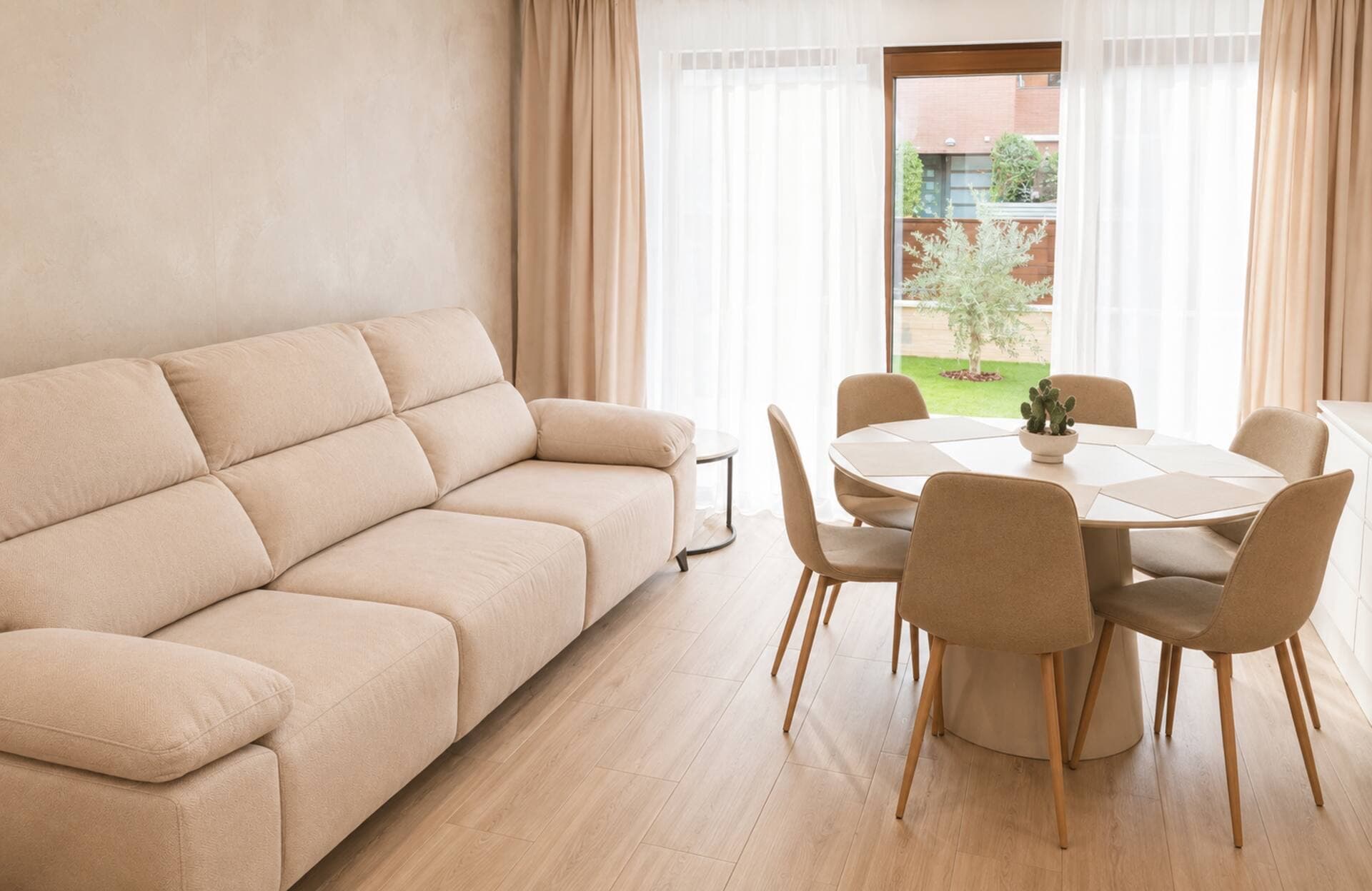 Salón Luxury Cubelles Aparthotel