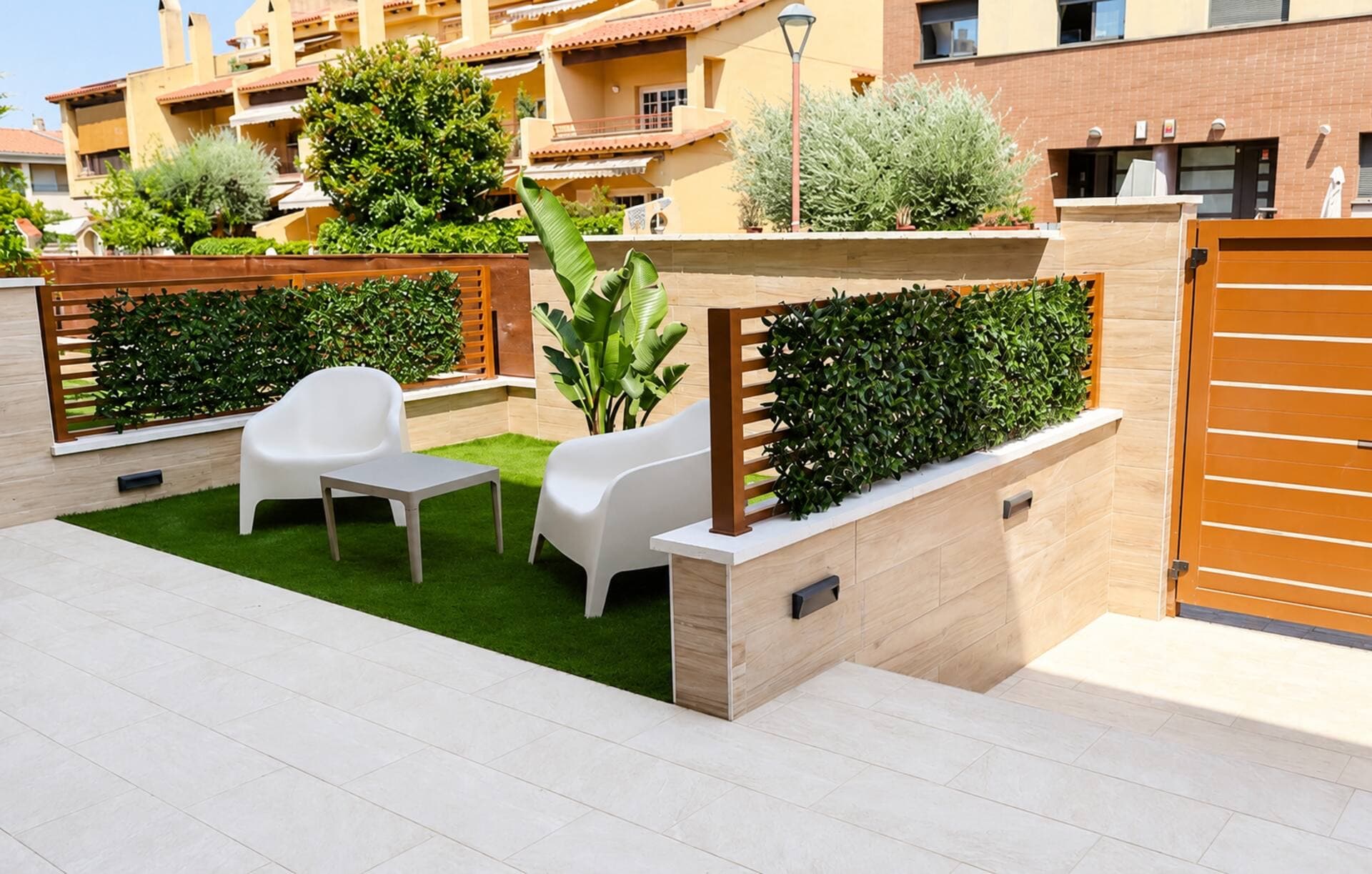 Luxury Cubelles Aparthotel